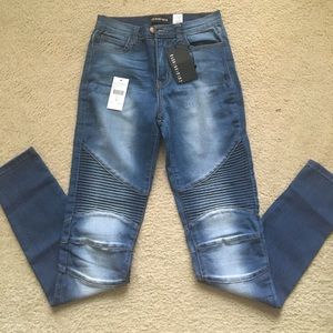 Fashion Nova Oliver Moto Jeans Med Wash